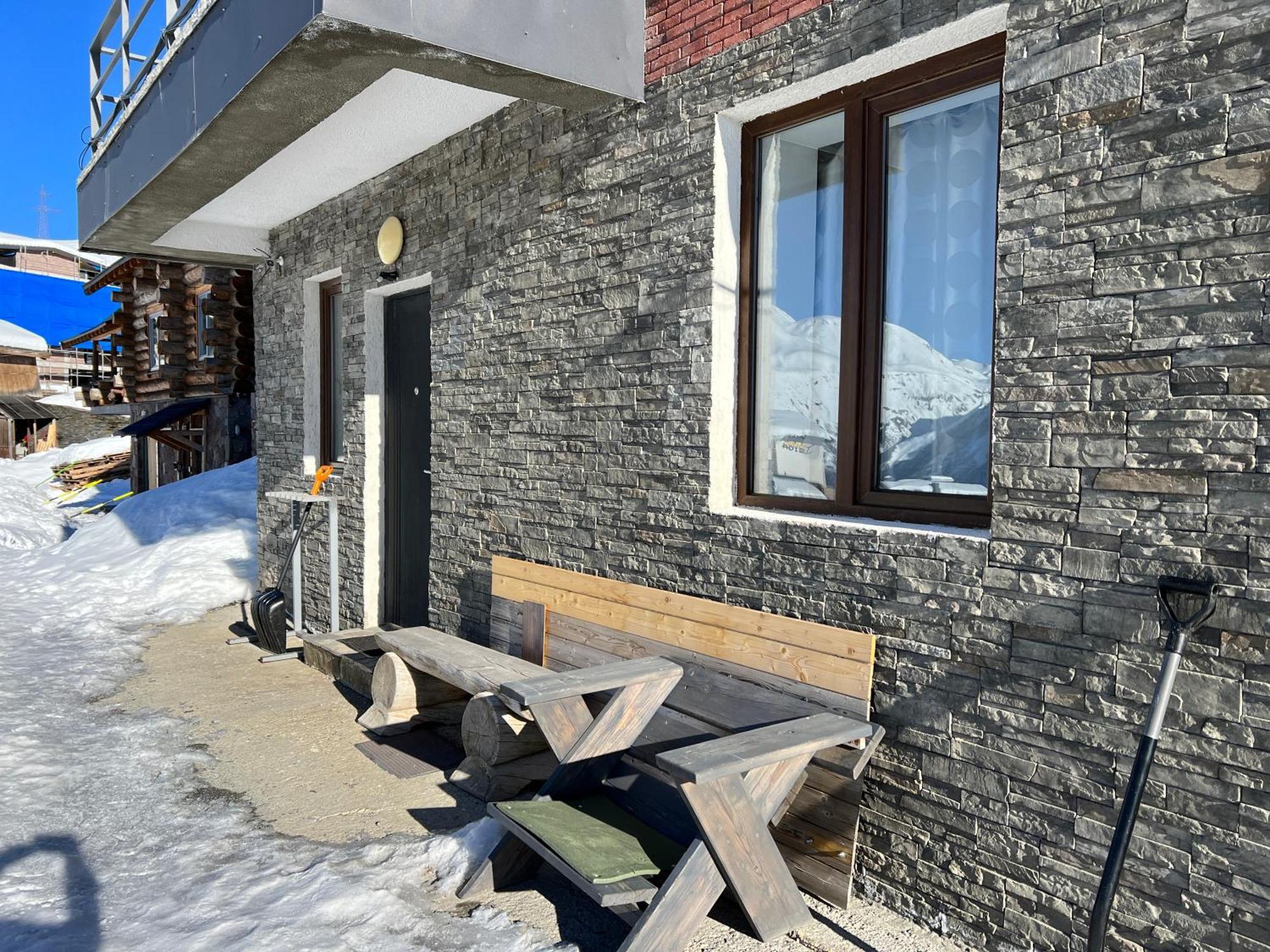 Mountain Cricket Chalets And Apartments Гудаурі Номер фото