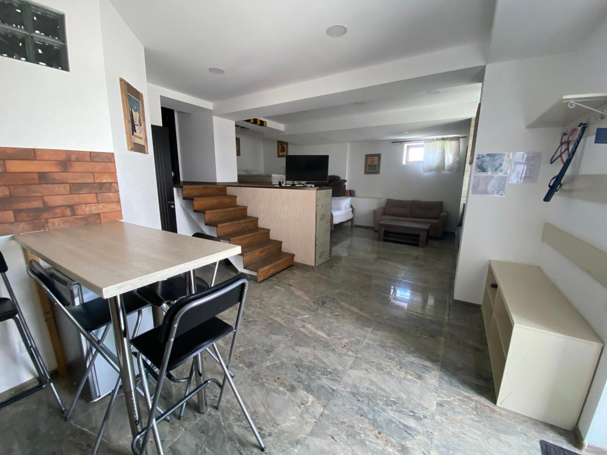 Mountain Cricket Chalets And Apartments Гудаурі Номер фото