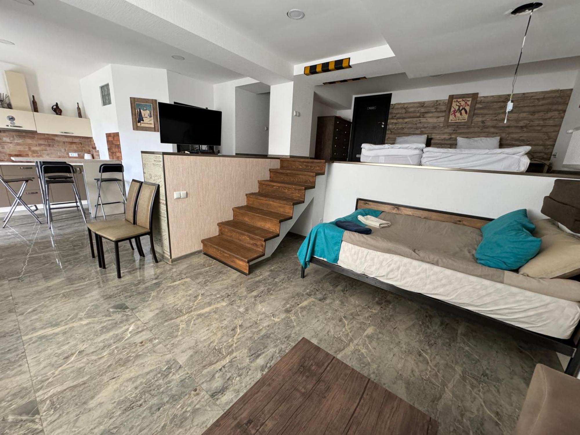 Mountain Cricket Chalets And Apartments Гудаурі Номер фото